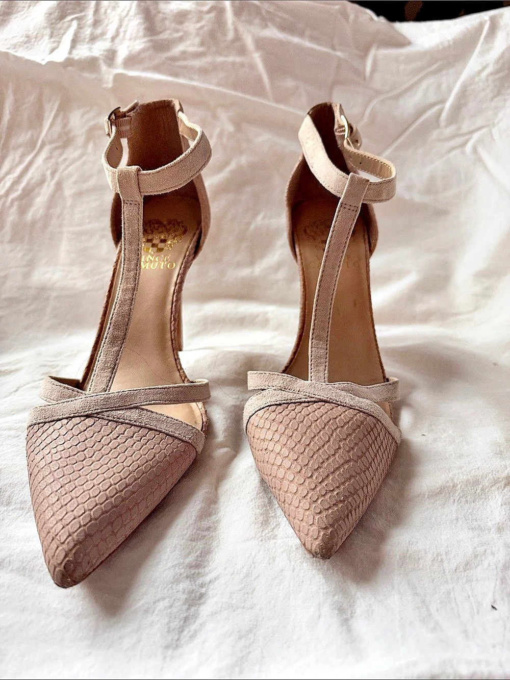 Vince Camuto Micha T-Strap Pump Pointed Toe Heels Blush